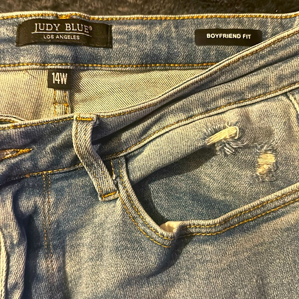 Judy Blue
Boyfriend Fit
14 W